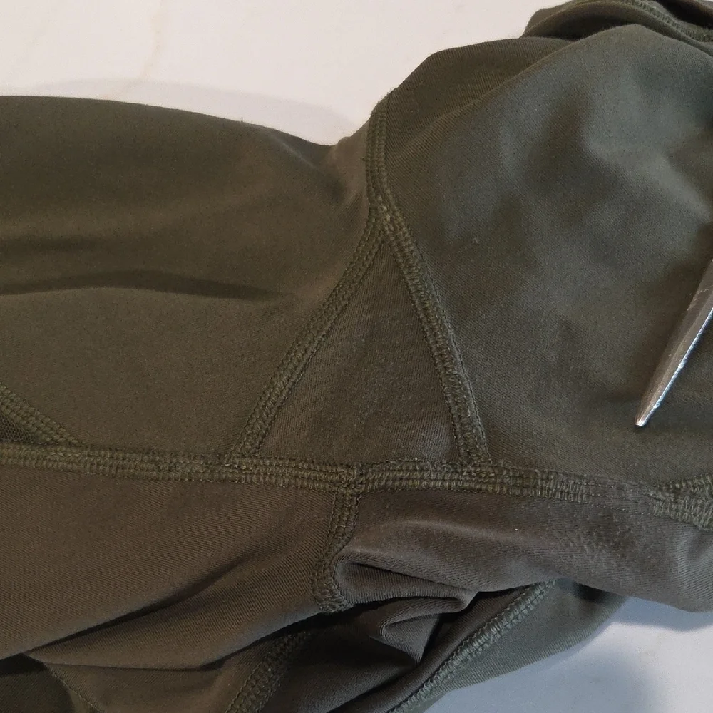 Lululemon Olive Green Crop Leggings